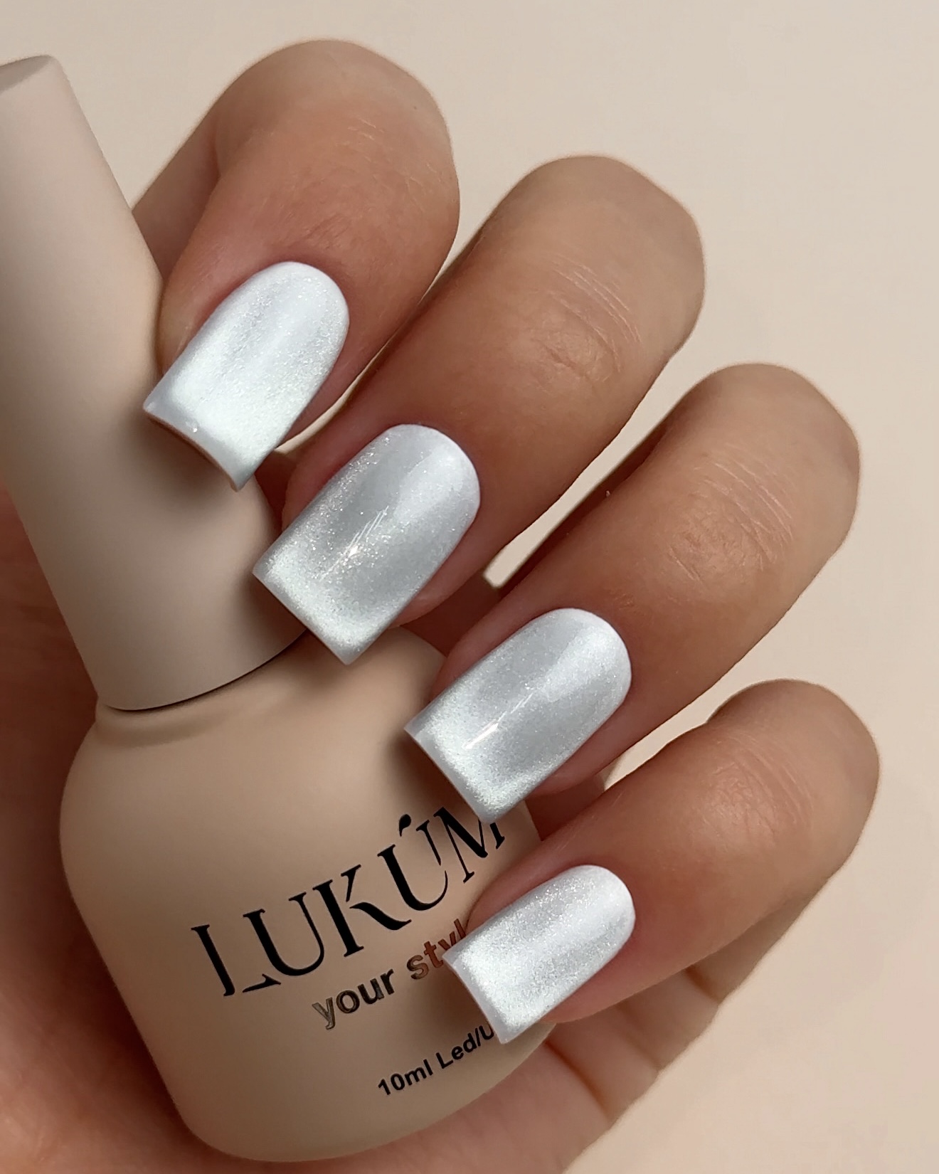 LUKUM Satin Cat Eye Gel Polish – Гел лак котешко око 03,10 мл - Image 2