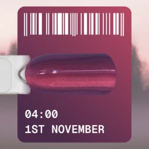 1st November е колекция, вдъхновена от променящите се цветове на есенния ден. Дневното небе бавно губи яркостта си, настъпва ранен здрач, светлините се появяват в прозорците и градът се превръща в дълбоки, почти черни нюанси на нощта. На 1 ноември това движение на светлината се трансформира в палитра. Всеки гел лак има свой собствен час – от 01:00 до 12:00 часа. Дванадесет кадъра от един ден са заснети в цвят. 12 часа. 12 цвята. Един ден – 1 ноември. Колекцията включва 12 цвята в сезонна палитра: наситено червено и бордо, тъмносиньо, кафяво и зелено. Коприненият ефект „Котешко око“ подчертава дълбочината на всеки цвят и се променя в зависимост от позицията на магнита, създавайки различни опции за отражение. Подходящ за създаване на плътни покрития тип „котешко око“, дизайни със стъклен ефект и дълбоки есенно-зимни визии за нокти. Обем 12 мл гел лак е оптималният капацитет за салони и студиа. Идентификационен номер на цвета Незабавно разпознаване на нюанса благодарение на големия Color ID отстрани на бутилката. Четка от ново поколение Синтетичните високотехнологични влакна имат оптимална еластичност и заоблена форма, заострени на върха. Те осигуряват по-прецизно нанасяне в областта на кутикулата и равномерно разпределение на материала. Подходящата дължина на четката позволява да използвате гел лак до последната капка. Ергономична капачка Калибрираните параметри: 15 мм в диаметър и 40 мм дължина намаляват натоварването на ръката и осигуряват работа без пренапрежение. Интеграция в пространството Бялата матова бутилка с минималистичен дизайн органично се вписва в интериора на концептуални салони и модерни студия. ЗАЩО ЩЕ ГО ОБОЖАВАШ? Ултрафините магнитни частици реагират мигновено на магнита, образувайки ясен и контролиран отблясък. 1 ноември има витражна основа: в един слой запазва лек полупрозрачен ефект, в два слоя става по-наситен и дълбок. 12 от най-популярните цветове „Котешко око“, които клиентите вече активно избират. цветно настроение