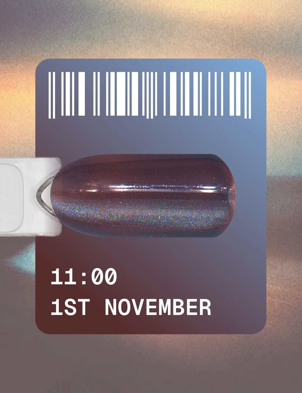 1st November е колекция, вдъхновена от променящите се цветове на есенния ден. Дневното небе бавно губи яркостта си, настъпва ранен здрач, светлините се появяват в прозорците и градът се превръща в дълбоки, почти черни нюанси на нощта. На 1 ноември това движение на светлината се трансформира в палитра. Всеки гел лак има свой собствен час – от 01:00 до 12:00 часа. Дванадесет кадъра от един ден са заснети в цвят. 12 часа. 12 цвята. Един ден – 1 ноември. Колекцията включва 12 цвята в сезонна палитра: наситено червено и бордо, тъмносиньо, кафяво и зелено. Коприненият ефект „Котешко око“ подчертава дълбочината на всеки цвят и се променя в зависимост от позицията на магнита, създавайки различни опции за отражение. Подходящ за създаване на плътни покрития тип „котешко око“, дизайни със стъклен ефект и дълбоки есенно-зимни визии за нокти. Обем 12 мл гел лак е оптималният капацитет за салони и студиа. Идентификационен номер на цвета Незабавно разпознаване на нюанса благодарение на големия Color ID отстрани на бутилката. Четка от ново поколение Синтетичните високотехнологични влакна имат оптимална еластичност и заоблена форма, заострени на върха. Те осигуряват по-прецизно нанасяне в областта на кутикулата и равномерно разпределение на материала. Подходящата дължина на четката позволява да използвате гел лак до последната капка. Ергономична капачка Калибрираните параметри: 15 мм в диаметър и 40 мм дължина намаляват натоварването на ръката и осигуряват работа без пренапрежение. Интеграция в пространството Бялата матова бутилка с минималистичен дизайн органично се вписва в интериора на концептуални салони и модерни студия. ЗАЩО ЩЕ ГО ОБОЖАВАШ? Ултрафините магнитни частици реагират мигновено на магнита, образувайки ясен и контролиран отблясък. 1 ноември има витражна основа: в един слой запазва лек полупрозрачен ефект, в два слоя става по-наситен и дълбок. 12 от най-популярните цветове „Котешко око“, които клиентите вече активно избират. цветно настроение