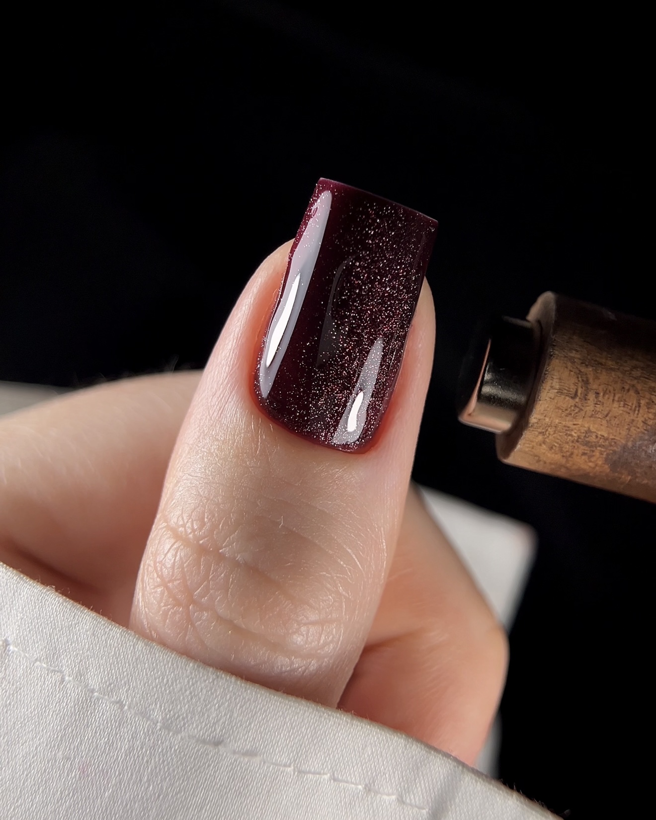 LUKUM Plum Cat Eye Gel Polish – Гел лак котешко око 01,10 мл