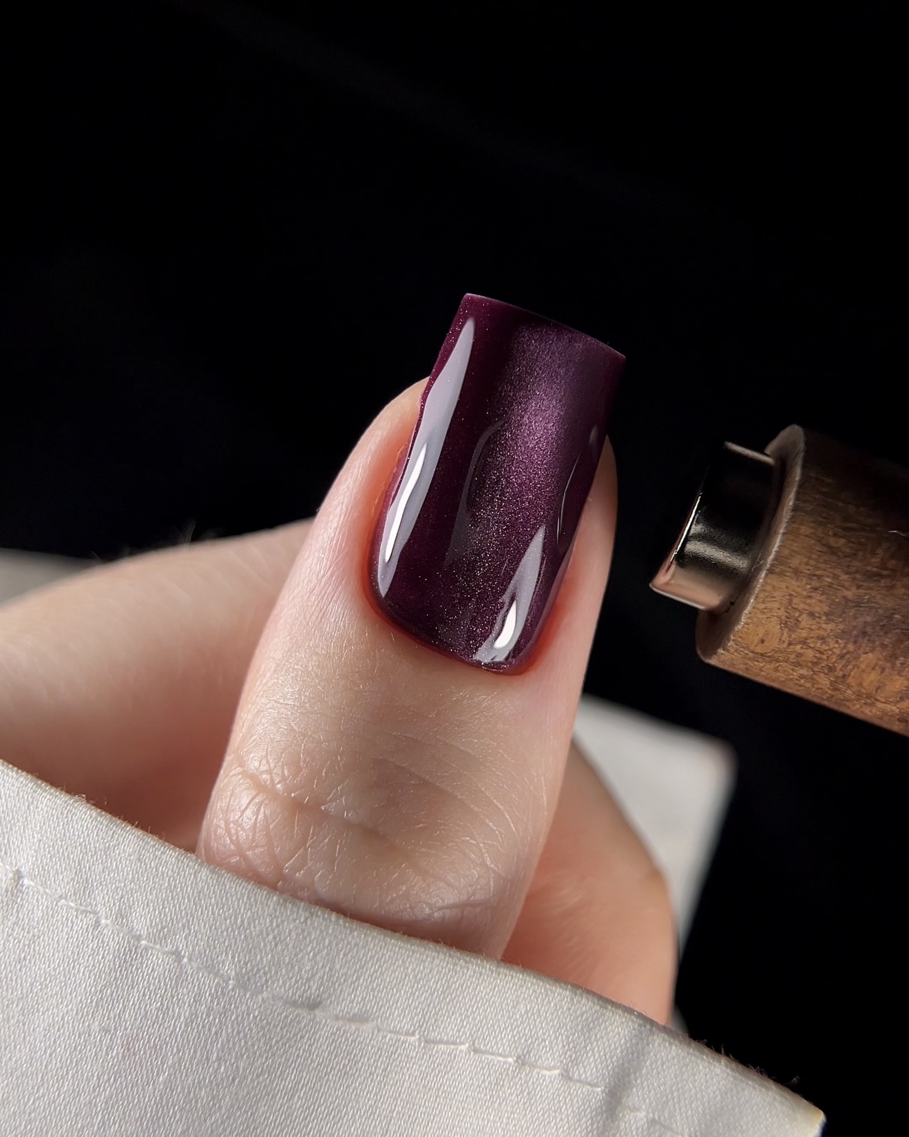 LUKUM Plum Cat Eye Gel Polish – Гел лак котешко око 01,10 мл